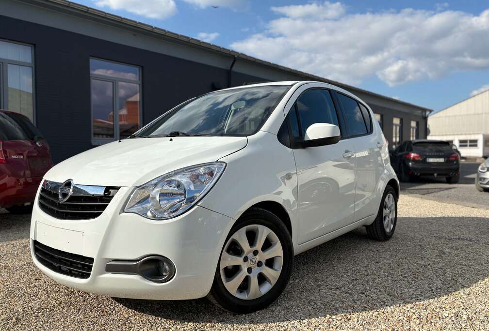 Opel Agila 1.2i Essentia