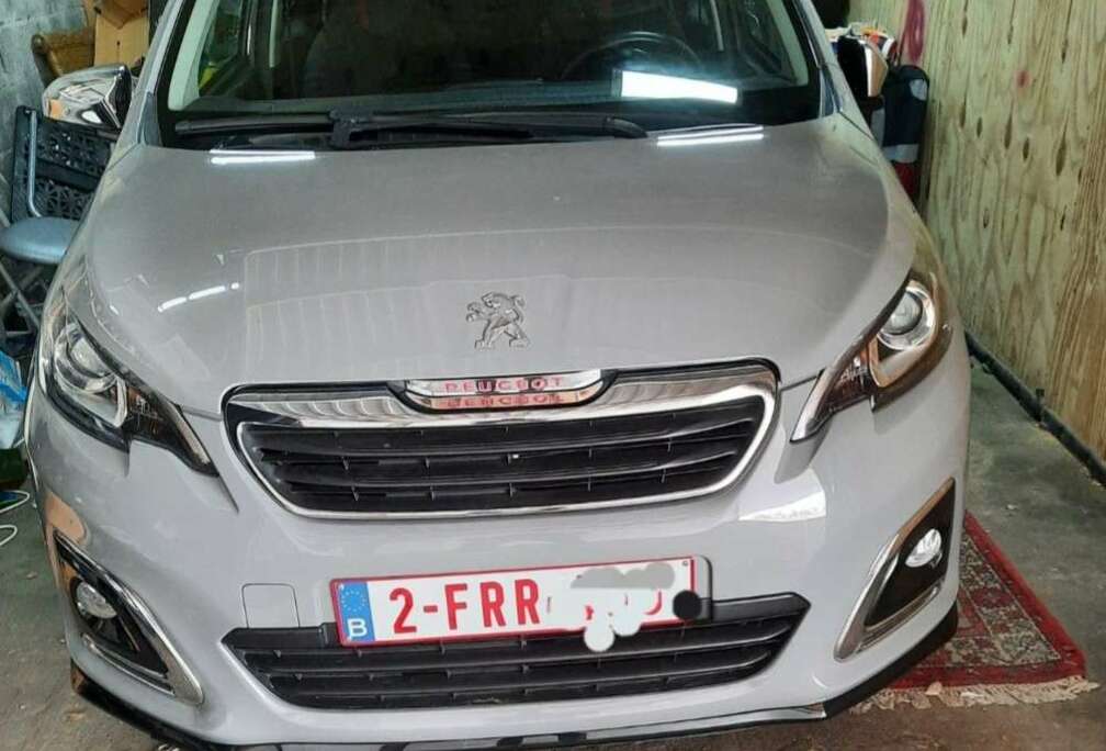 Peugeot PureTech 82 Top Style