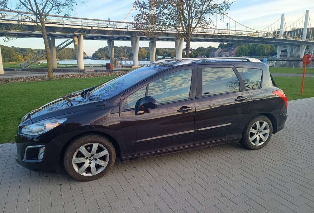 Peugeot SW 1.6 e-HDi Allure STT BMP