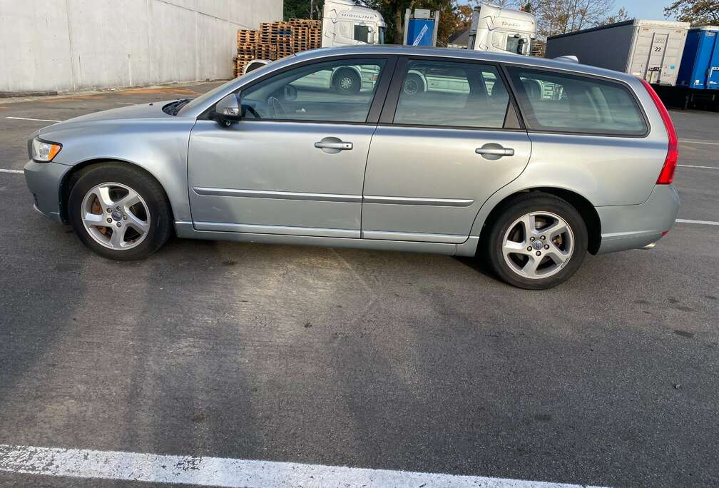 Volvo V50 2.0 D3 R-design Edition Geartronic AUTOMATIQUE