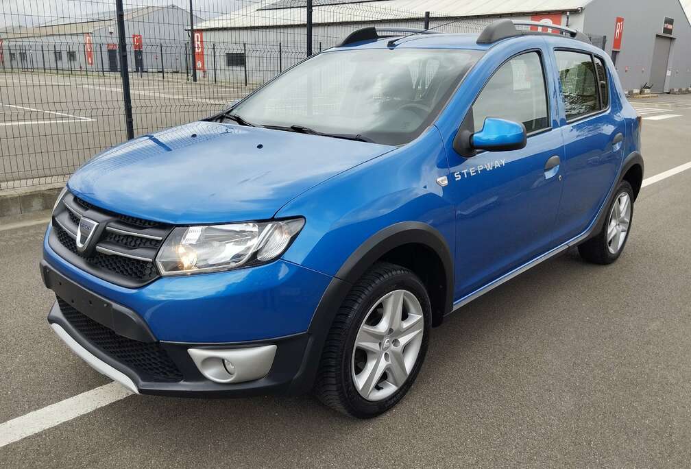 Dacia 0.9 TCe Laureate Airco Navigation eur6