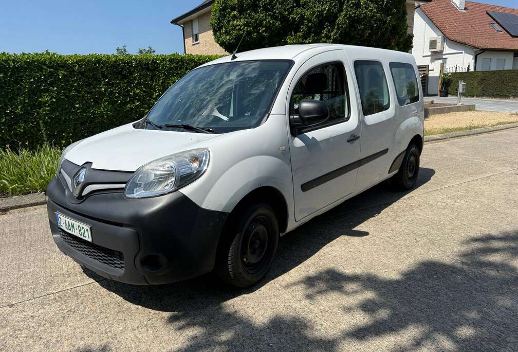Renault Maxi_03/2021_5350 €netto_Gekeurd voor verkoop