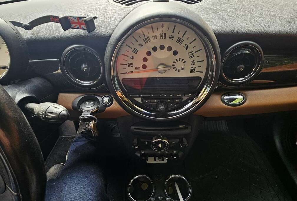 MINI 1.6i
