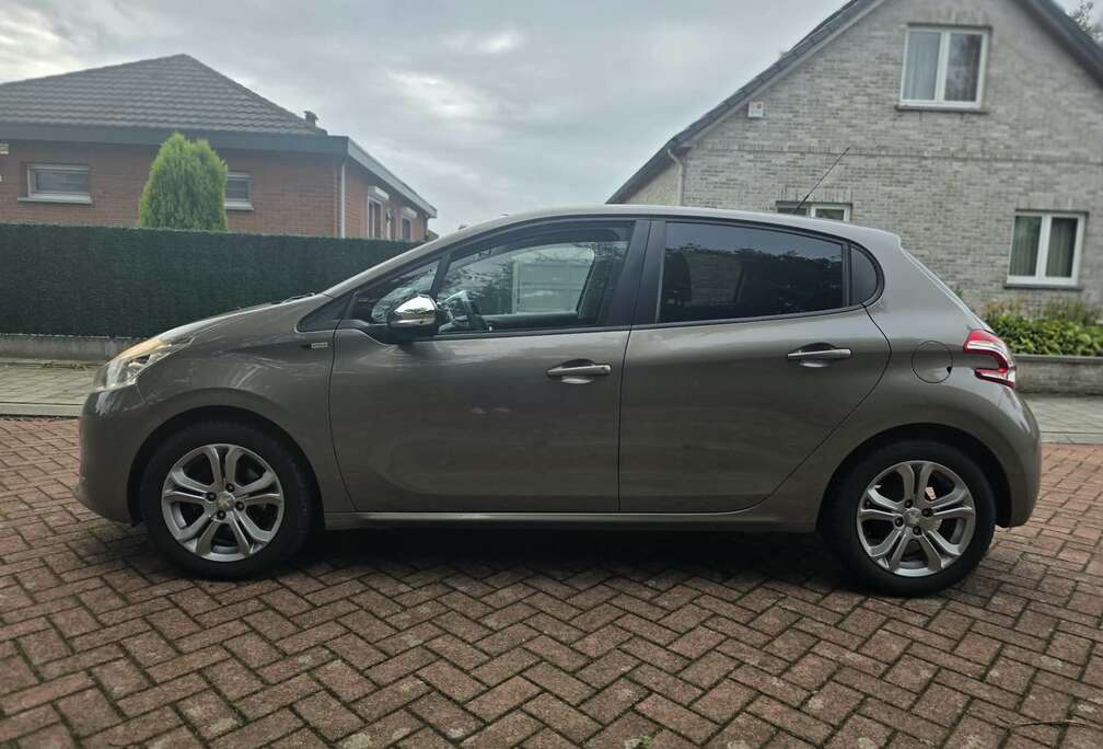 Peugeot 1.4 HDi Style