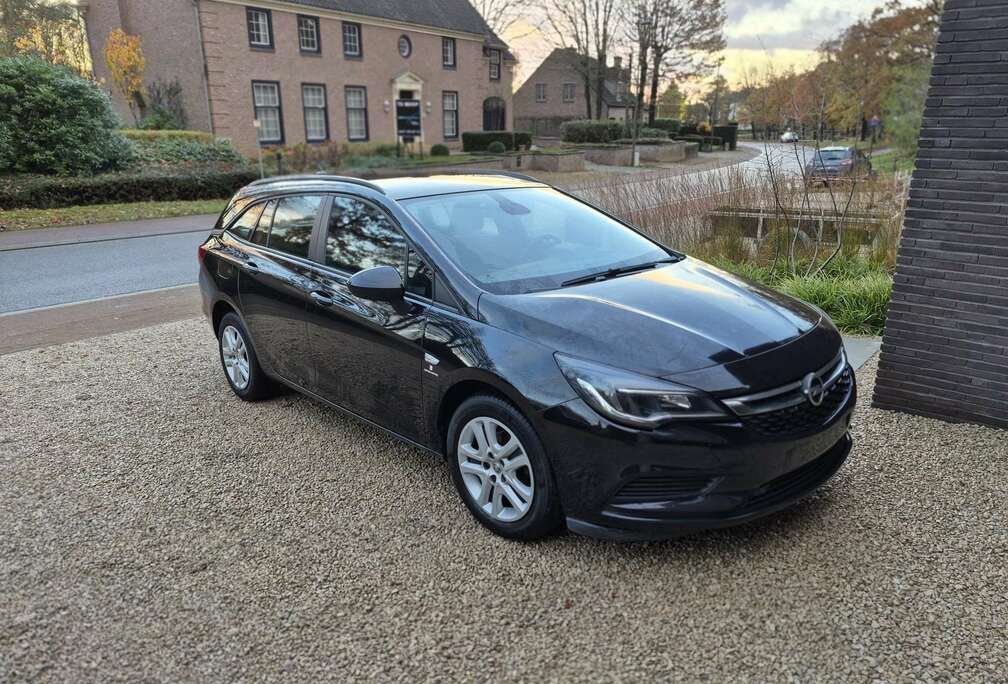 Opel Astra 1.6 D (CDTI) Sports Tourer Dynamic