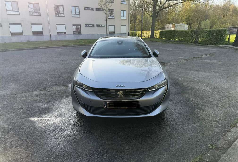Peugeot 1.5 BlueHDi Allure S&S (142.000km Met Nieuwemotor)