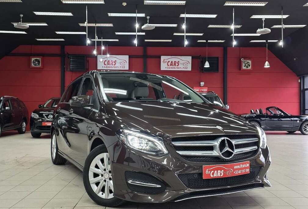 Mercedes-Benz B 200 7G-DCT Urban**AUTOMAAT**LEDER**NAVIGATIE**