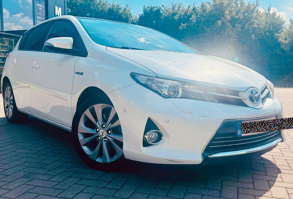 Toyota Auris HEV 1.8i HSD Premium CVT