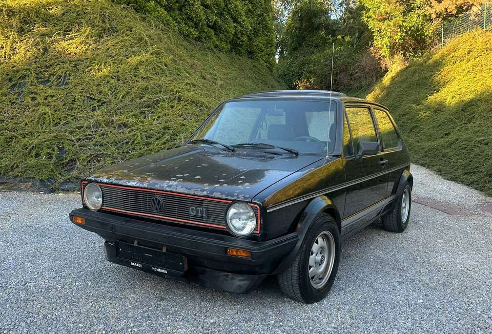 Volkswagen 1.6 8S / \