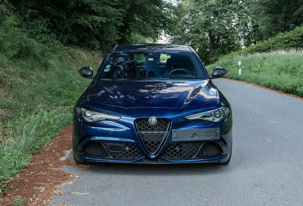 Alfa Romeo Giulia 2.9 T V6 Quadrifoglio (EU6D)
