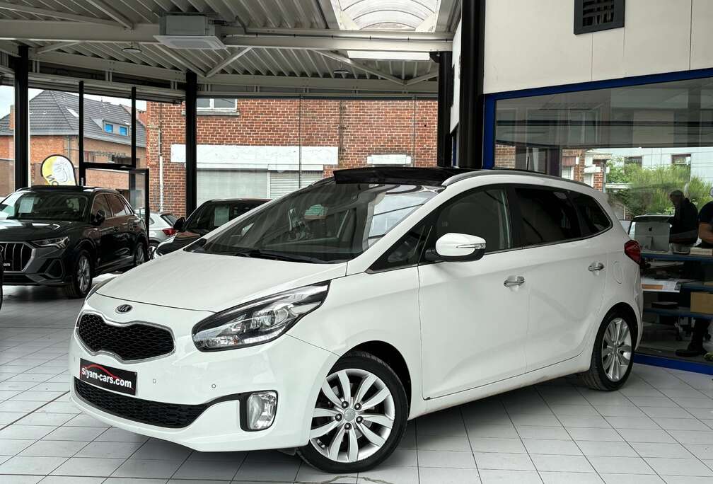Kia Carens 1.7 CRDI *GPS * TOIT * CAMERA * PDC * JANTES *