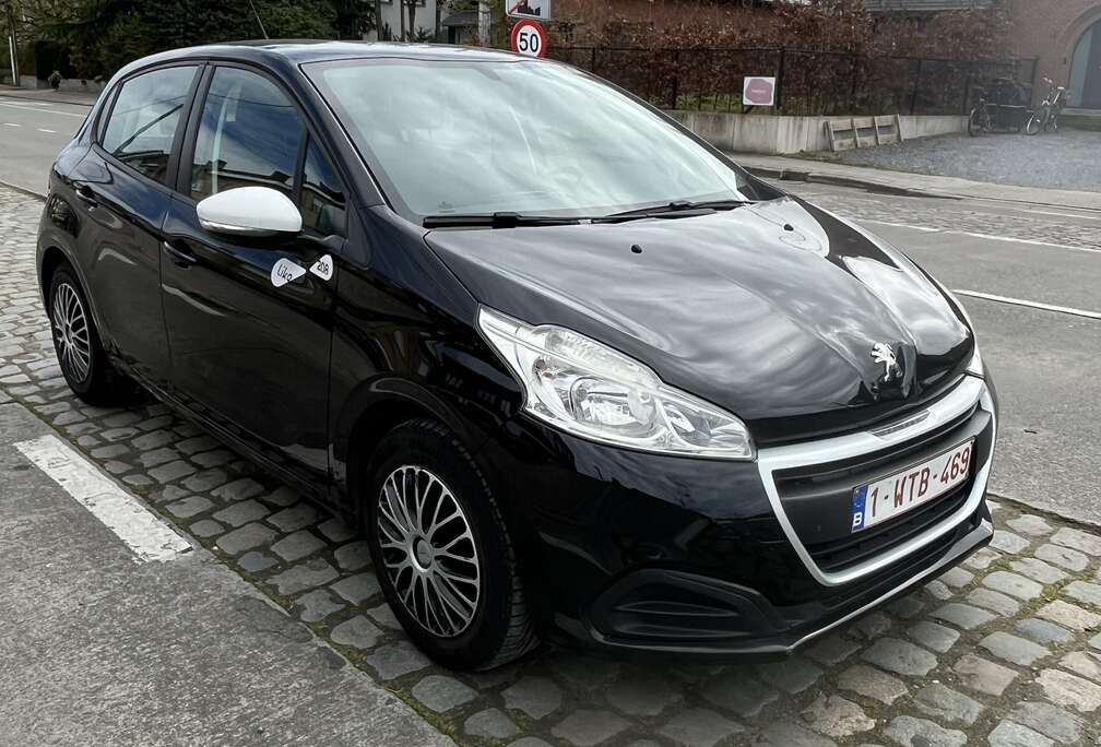 Peugeot 208 1.2i PureTech Like / EURO 6b