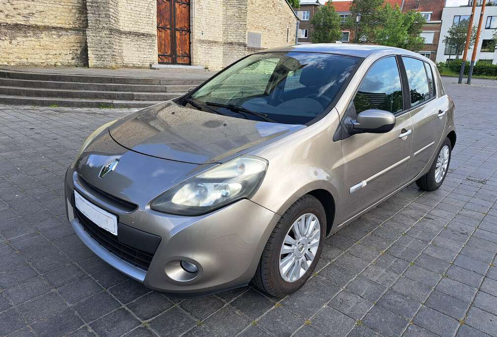 Renault Clio 1.2i