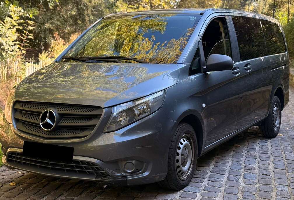 Mercedes-Benz 2.2