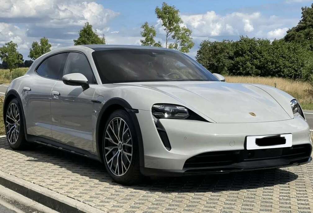 Porsche Cross Turismo 93.4 kWh 4S