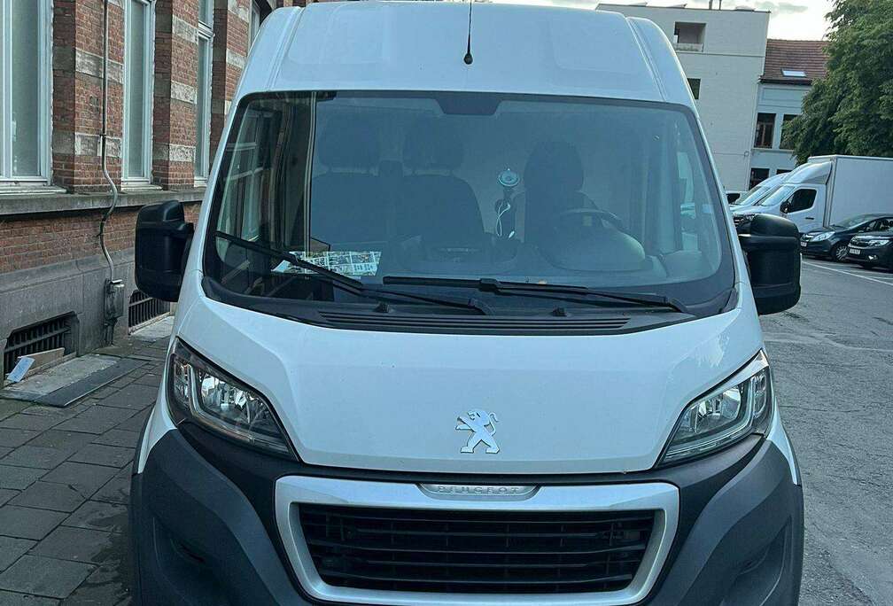 Peugeot 2.0 BlueHDi L3H2 Premium Pack S/S