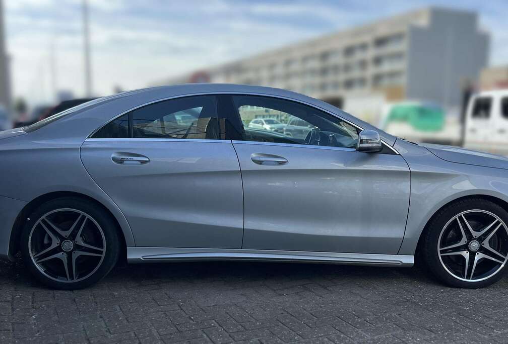 Mercedes-Benz i AMG Line Automaat Navigatie Alcantara Camera