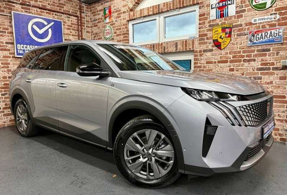 Peugeot 5008 1.2 Hybrid 145cv ALLURE (véhicule Neuf)