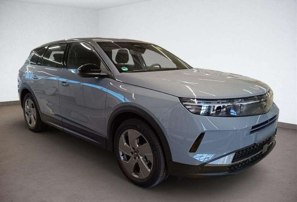 Opel Grandland 1.2 Hybride (benz + elektrisch) slechts 9450 km