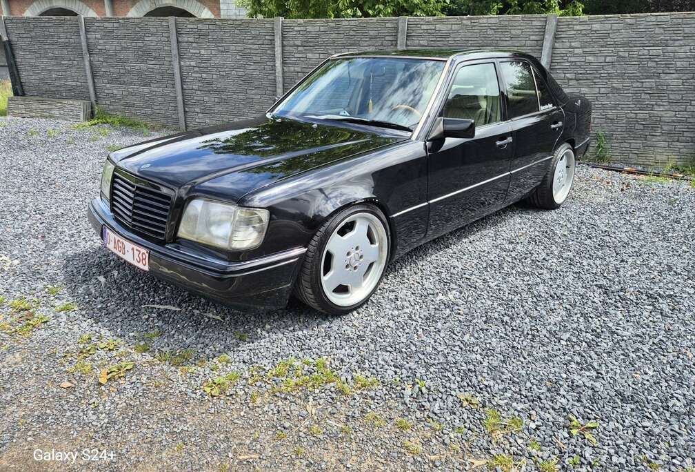 Mercedes-Benz Mercedes 124W