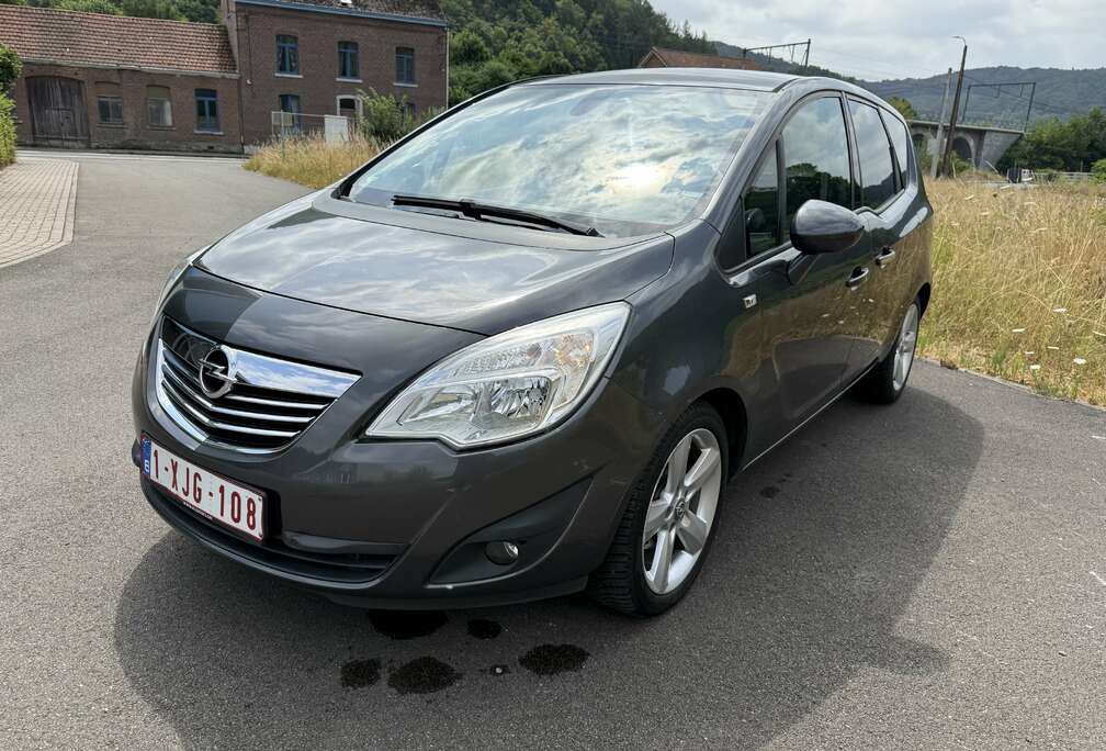 Opel 1.4 Essence Premier Propriétaire
