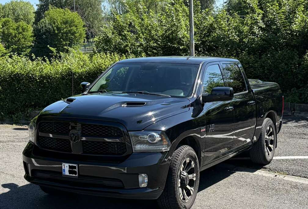 Dodge Crew Cab / Sport / Full Black / Lpg