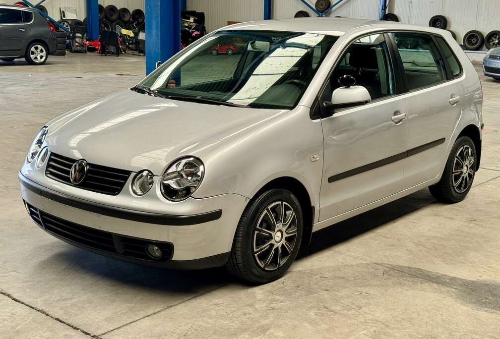 Volkswagen Polo 1.4i 16v Sport Edition