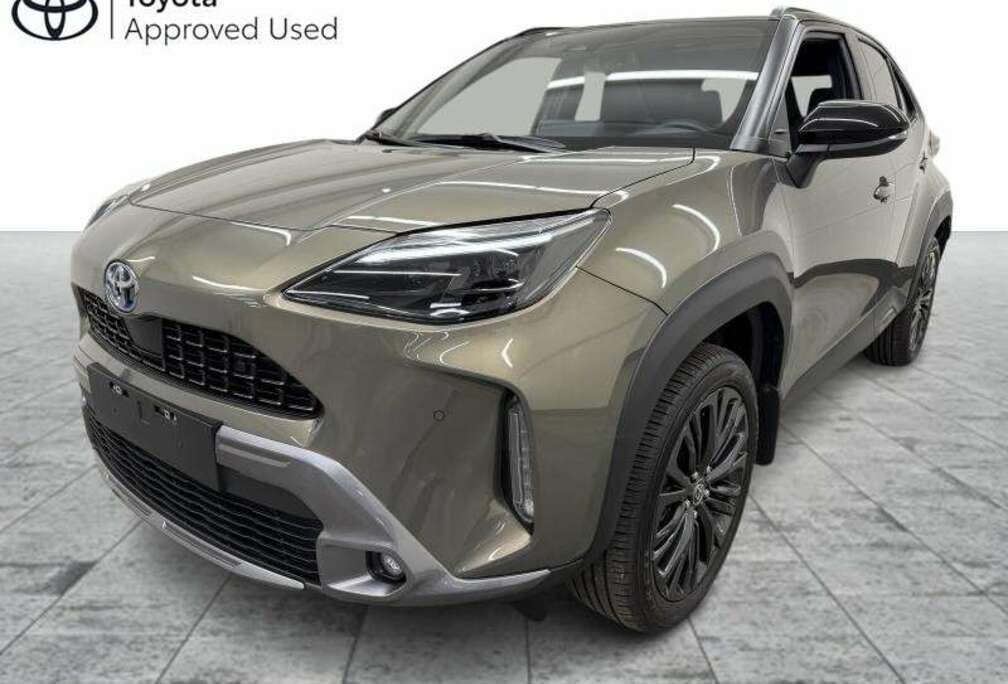 Toyota Adventure + Comfort Pack + Pano