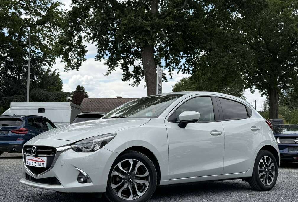 Mazda 1.5i Benzine Camera CruiseC. Navi Airco Garantie!