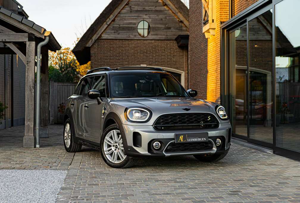 MINI SE ALL4 / Pano / Head-Up / ACC / Stoelverwarming