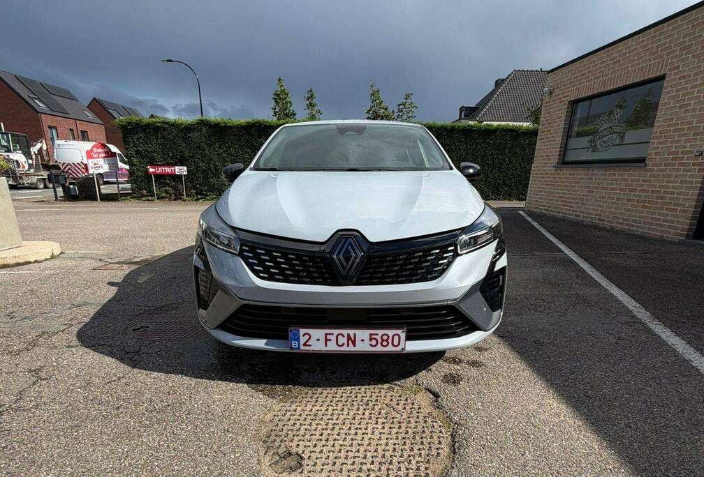 Renault Clio Hybrid 1.6i E-TECH