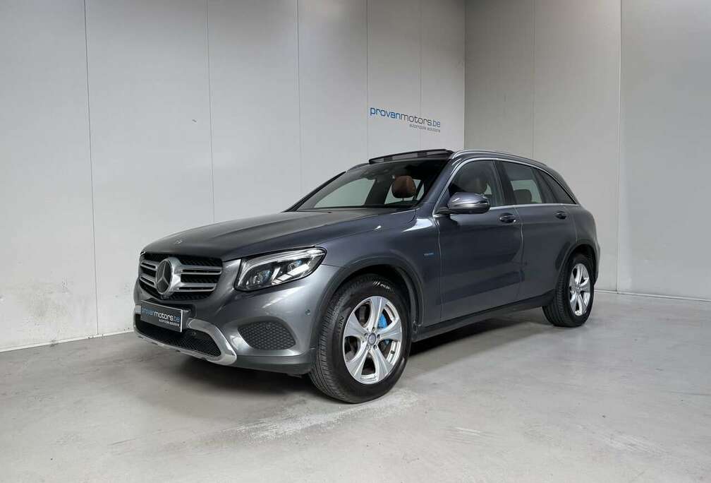 Mercedes-Benz E Hybrid 4matic - Pano - LED - Topstaat!