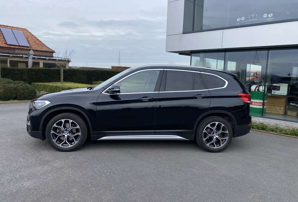 BMW 18 i sDrive camera/ pano dak / LED