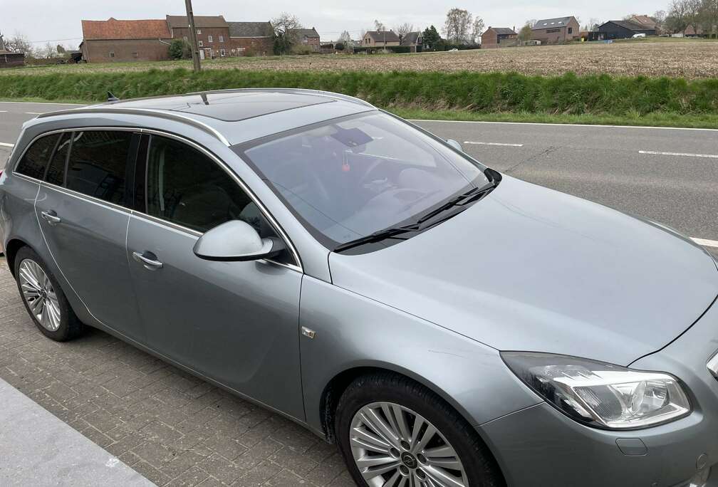 Opel Insignia Sports Tourer 2.0 CDTi Cosmo DPF
