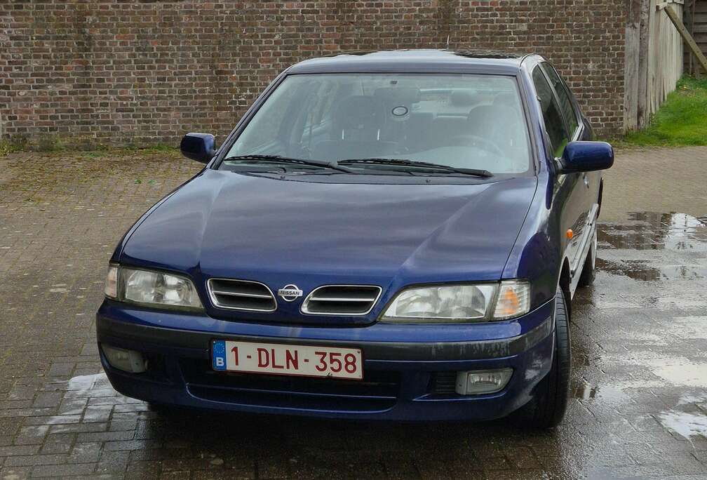 Nissan 1.6i SLX
