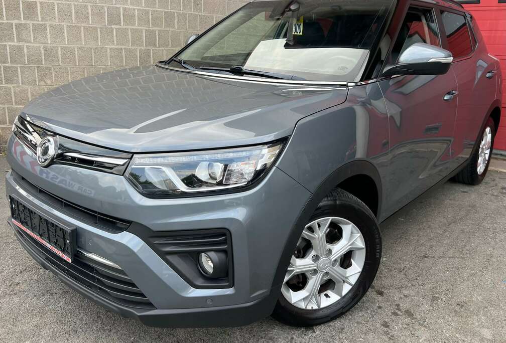 SsangYong 1.2 T-GDI 2WD Crystal + CAMÉRA + CLIM + NAVI