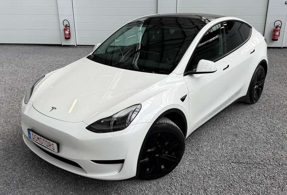 Tesla RWD  BTW wagen: €26.438 excl. BTW