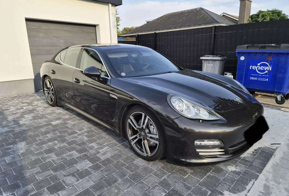 Porsche S 4.8i V8 PDK