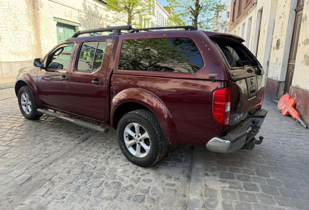 Nissan 2.5 dCi 4x4 Executive IT-plus