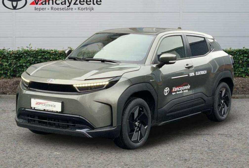 Toyota Executive+cam+gps+sens V+A