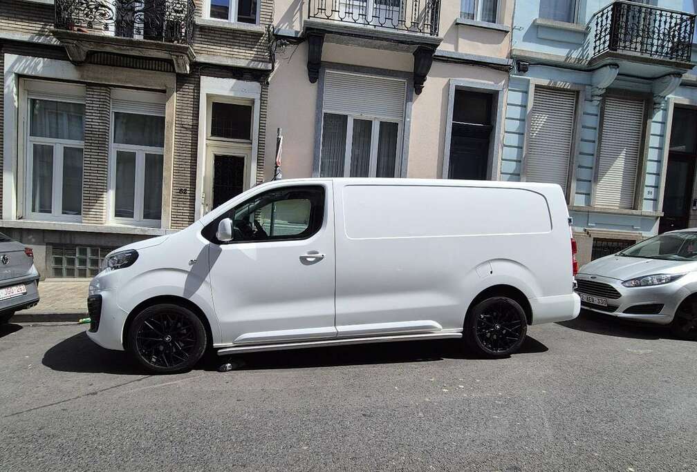 Peugeot 2.0 BlueHDi L2 Standard Premium Pack S&S