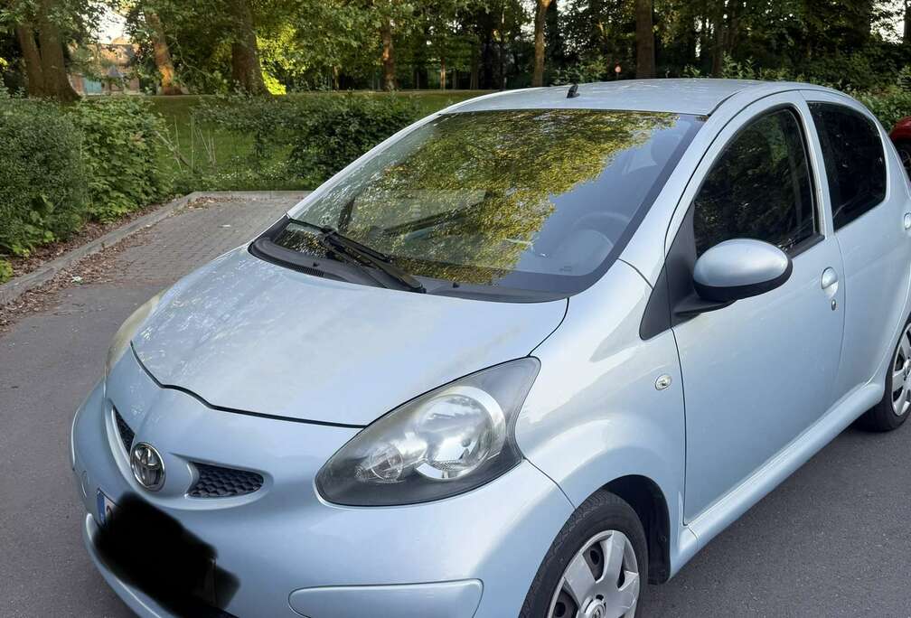 Toyota 1.0i VVT-i