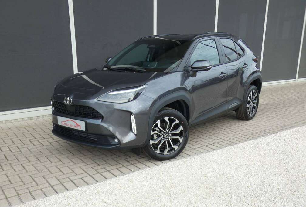 Toyota Hybrid 130pk +Parkeersensoren +Dodehoek +Zetelverwarming +Stuurwielverwarming +Groot scherm