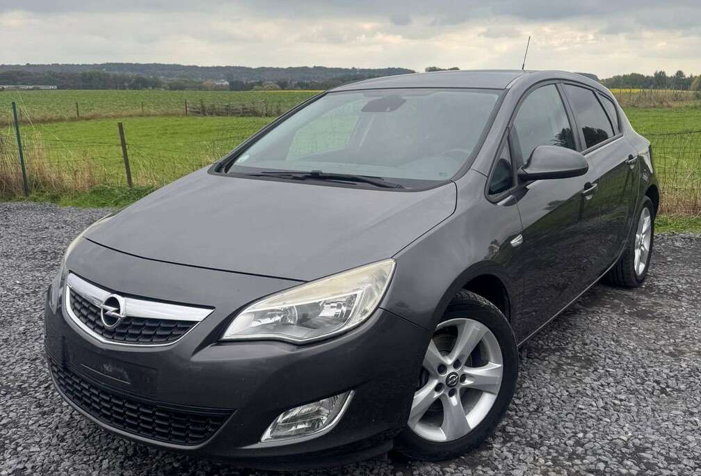 Opel Astra 1.7 CDTi ECOTEC Sport DPF 5 DOORS