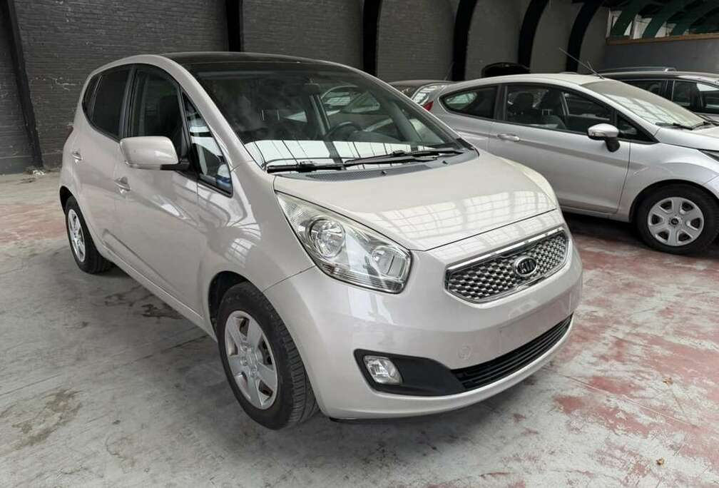 Kia 1.4i * 79dKm * Pano * Navi * Airco * Cruise * Garantie