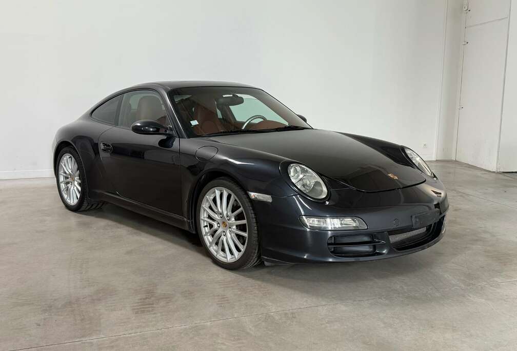 Porsche Carrera 2 3.6i Coupé Tiptronic S/ ONLY EXPORT/DEALER/ KUWAIT SPEC