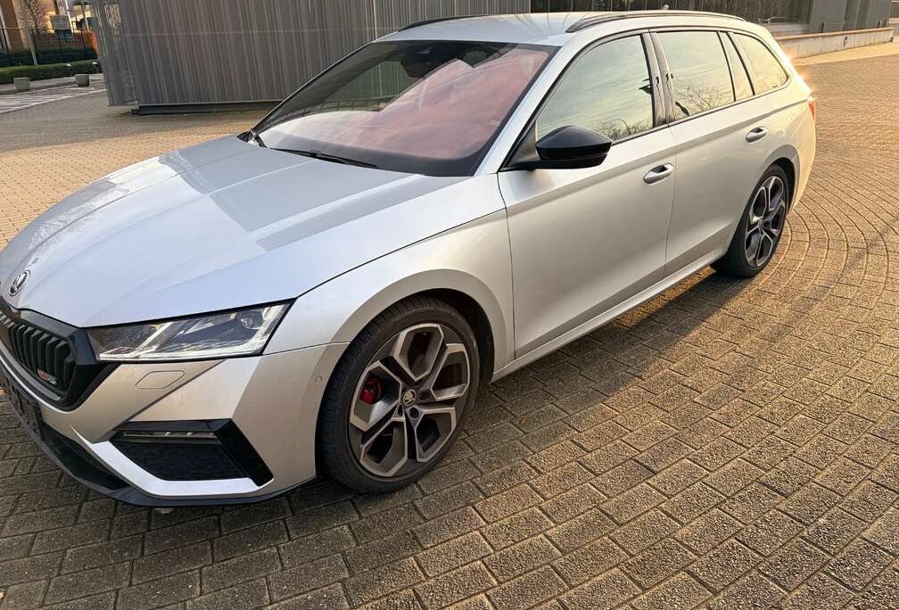 Skoda RS TDI/ DSG/ALCANT/HUD/360/TVA/ EXPORT