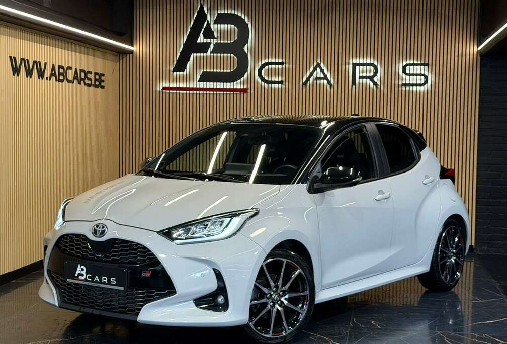 Toyota Hybrid 1.5i VVT-i * SPORT * FINITION GR * BOÎTE AUTO *