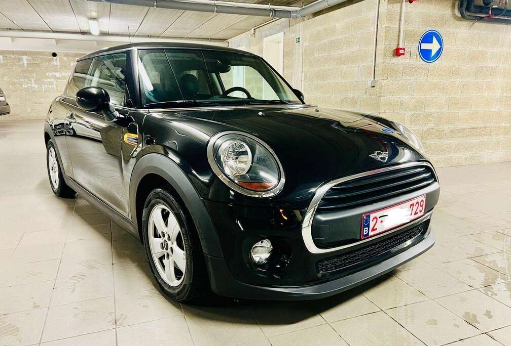 MINI Hatch 3 Portes One 102 chFinition Exquisite