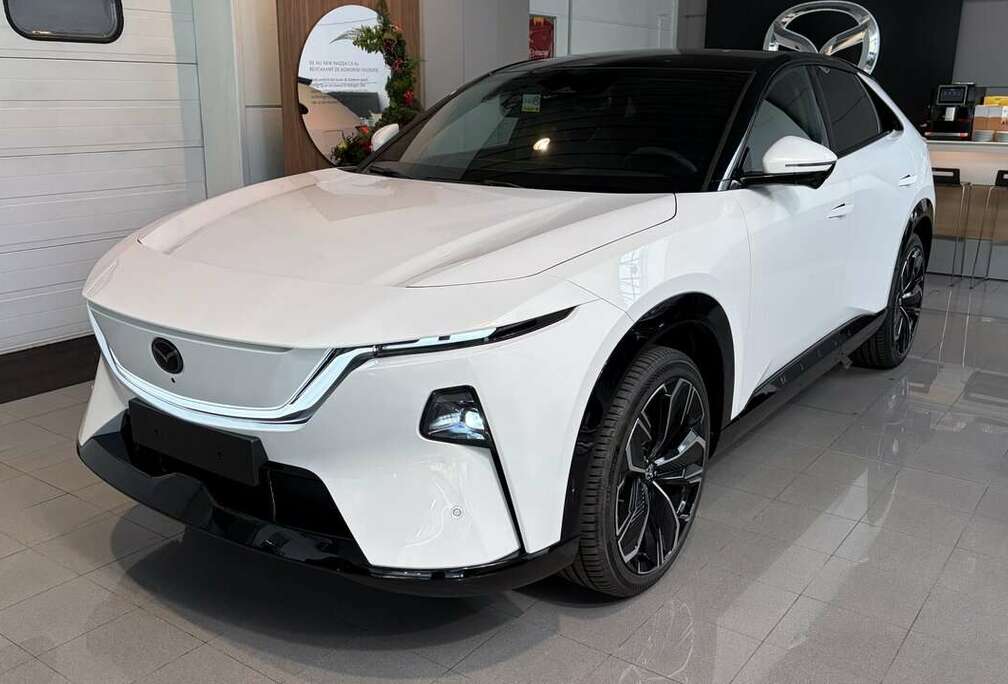 Mazda Takumi - Sporty Black 468km range WLTP en tot 2...
